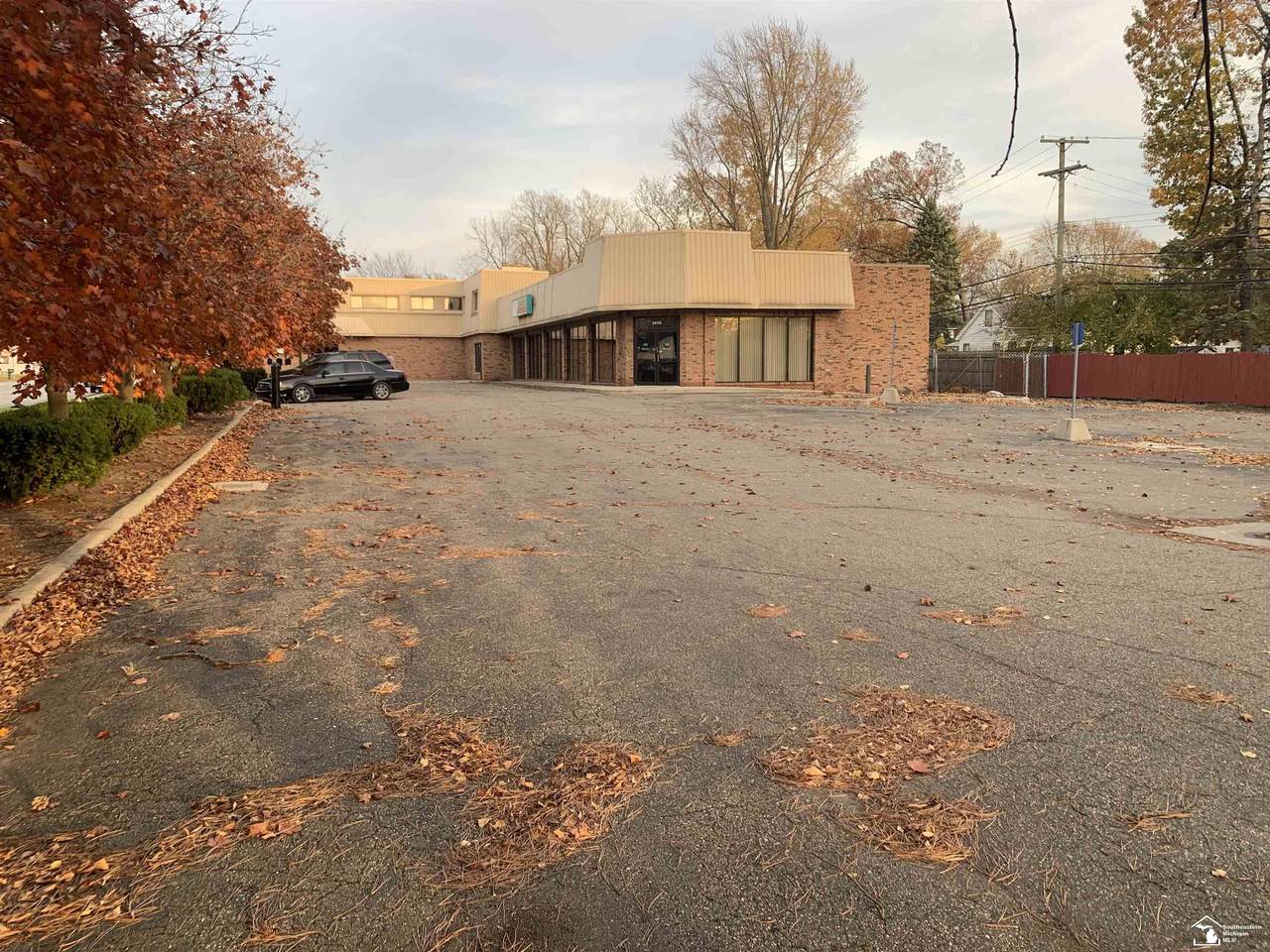 24409 Eureka - Photo 1