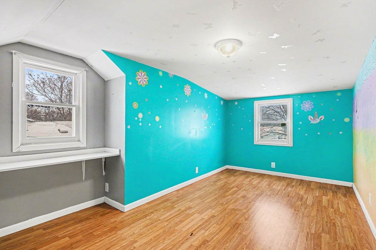 705 Hampton - Photo 1