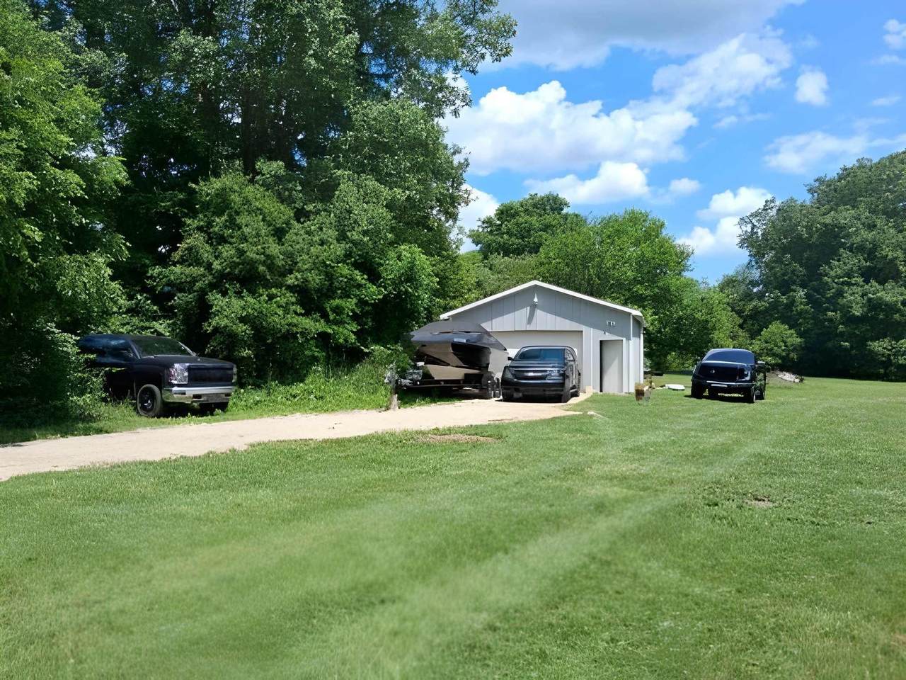 https://bt-photos.global.ssl.fastly.net/realsource/1280_boomver_2_50199157-2.jpg