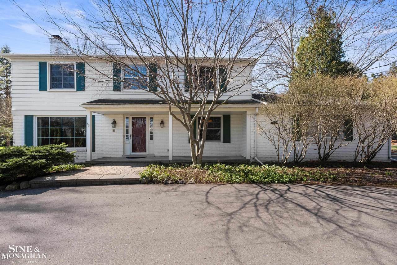 4663 Hedgewood - Photo 1