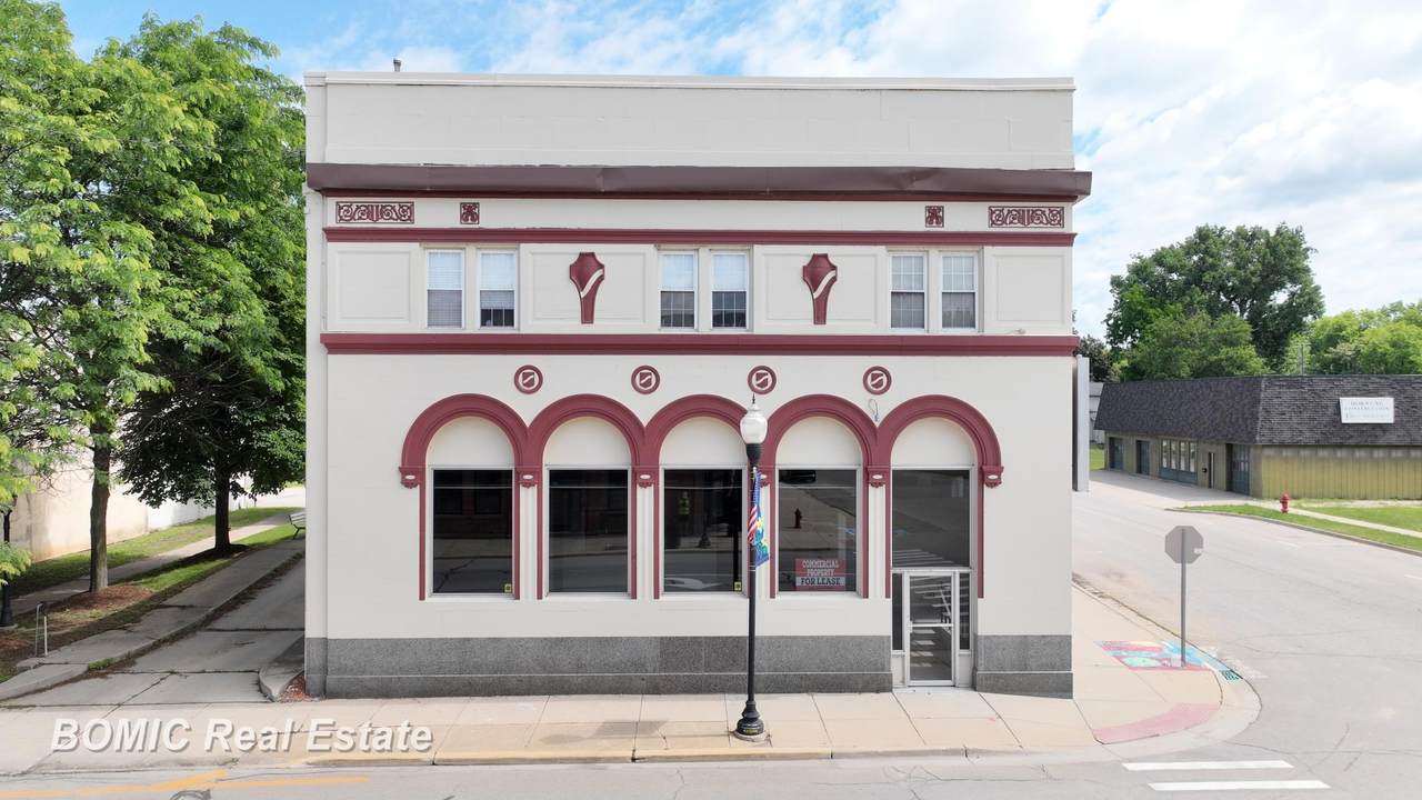 195 Huron - Photo 1