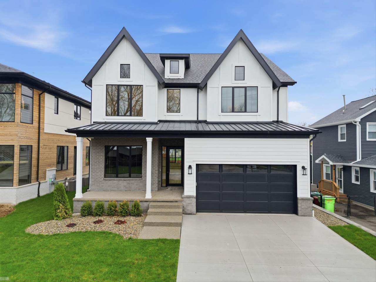 41225 Belvidere - Photo 1