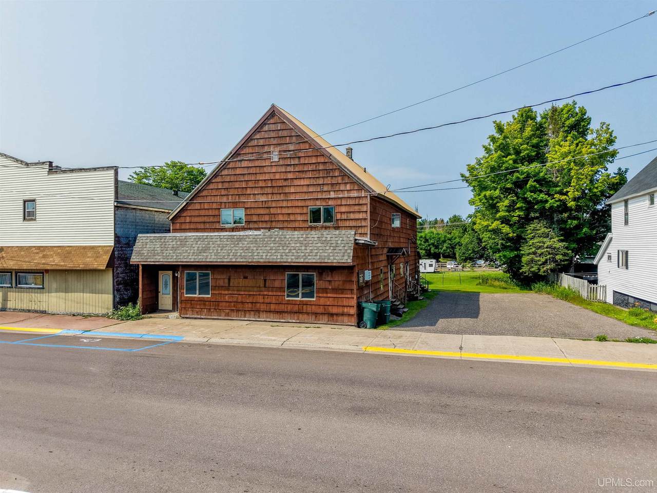 137 Lake Linden - Photo 1