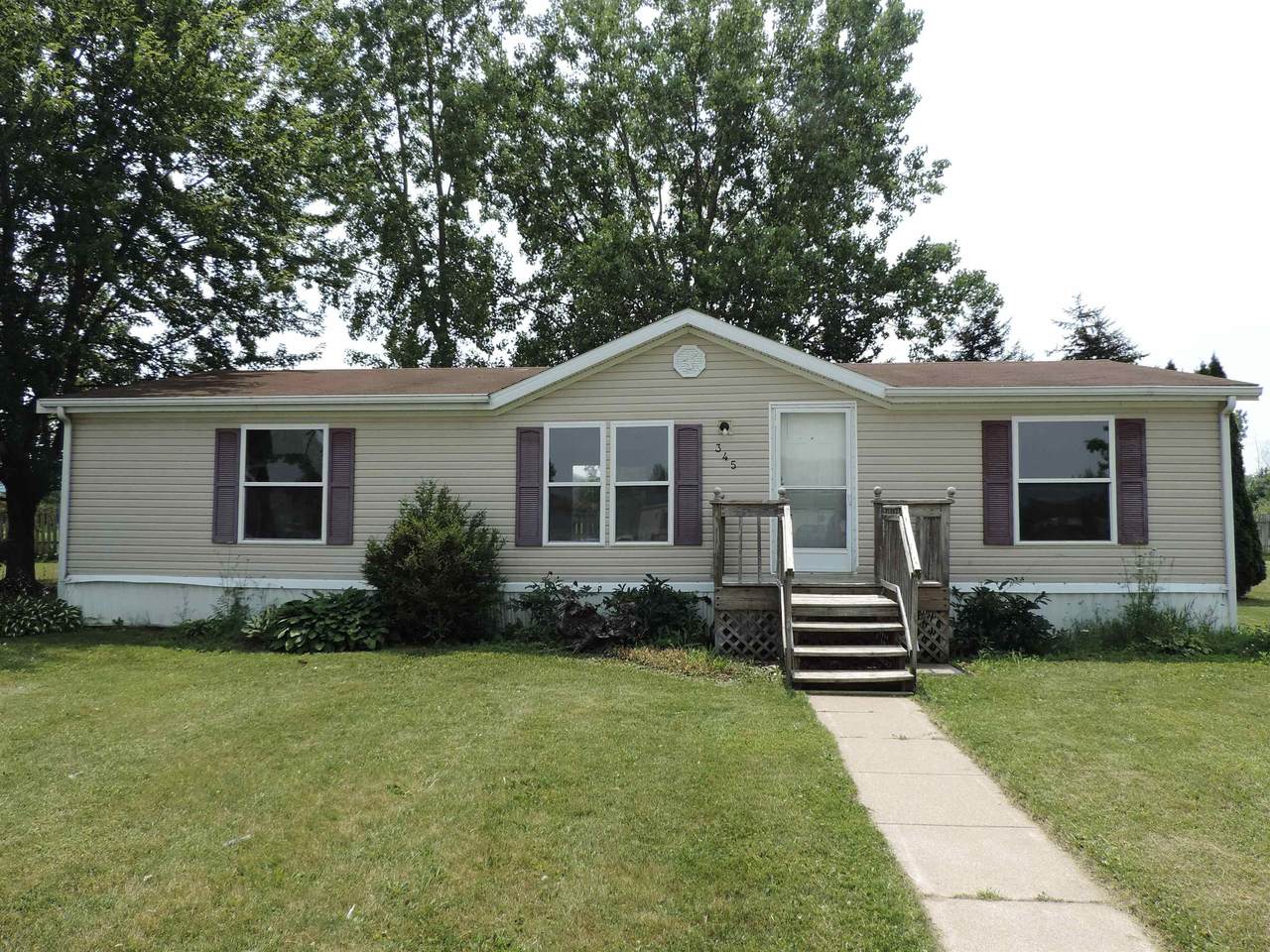 5232 Broadway - Photo 1