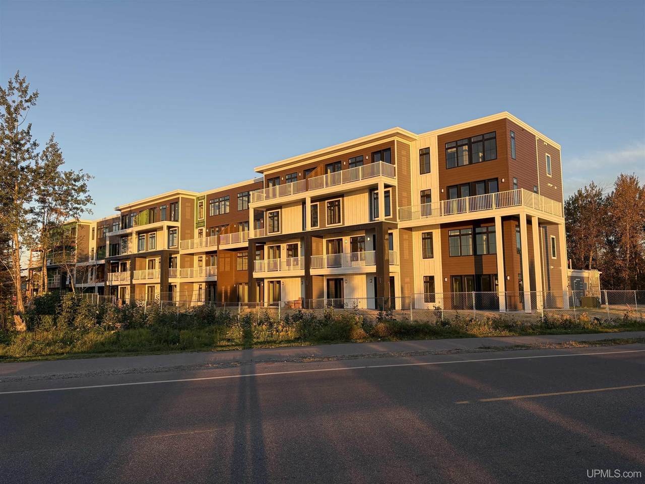 2401 Lakeshore - Photo 1