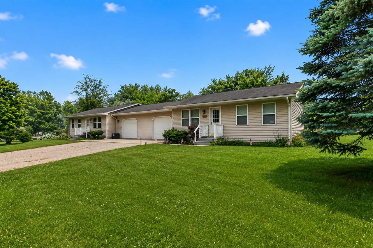 1010 Creek - Photo 1