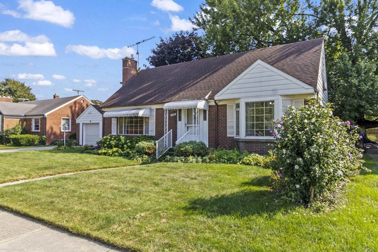 17980 Homer - Photo 1