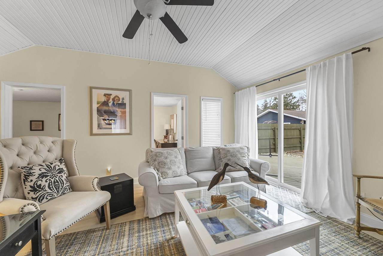 207 Birchwood - Photo 1