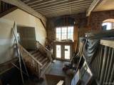 212 Front - Photo 14