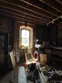 212 Front - Photo 20