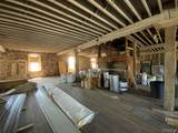 212 Front - Photo 28