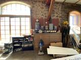 212 Front - Photo 31