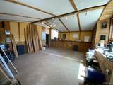 212 Front - Photo 4