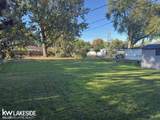 23700 Lakewood St - Photo 2