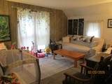 242 East - Photo 4