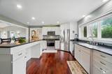 13542 Venetian - Photo 11