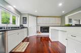 13542 Venetian - Photo 16