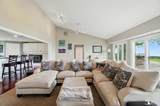 13542 Venetian - Photo 24