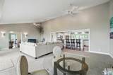 13542 Venetian - Photo 25