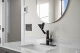 2706 Custer - Photo 42