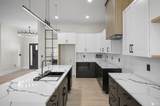 2706 Custer - Photo 8
