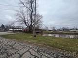 311 Adrian - Photo 6