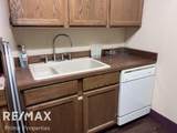 731 Gratiot - Photo 11