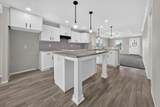 180 Riviera - Photo 9