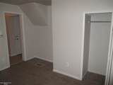 109 South - Photo 6