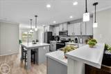 184 Riviera - Photo 15