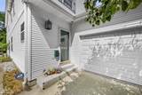 886 St. Clair - Photo 11