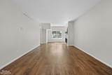 886 St. Clair - Photo 15