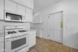 886 St. Clair - Photo 19