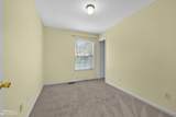 886 St. Clair - Photo 25