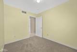 886 St. Clair - Photo 26