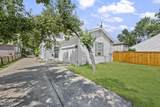 886 St. Clair - Photo 7