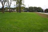 VACANT Sibley - Photo 8