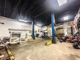 7030 Gratiot - Photo 2