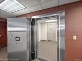 15530 Telegraph - Photo 17