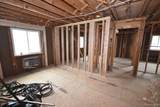 130 Reid - Photo 4