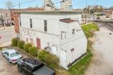 910 Monroe - Photo 3
