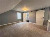 19134 Montrose - Photo 18