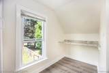 449 Evelyn - Photo 16