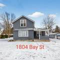 1804 Bay - Photo 1