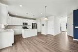 113 Parker - Photo 8