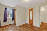 609 Everett - Photo 10