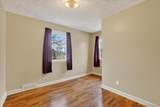 609 Everett - Photo 11