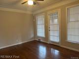 14852 Warwick - Photo 12