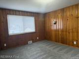 14852 Warwick - Photo 18