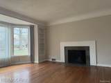 14852 Warwick - Photo 6